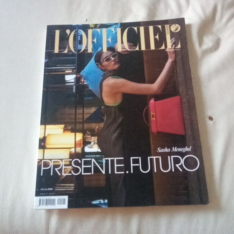 revista lofficiel Brasil Sasha Meneghel Jennifer Lopes Alexandre Herchcovitch David Bowie moda Yara charry.