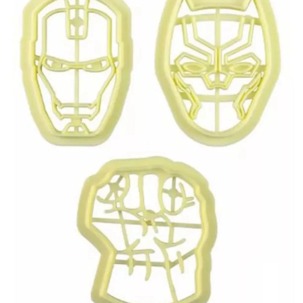 Cortadores Kit Heróis, Homem de Ferro, Hulk, Pantera Negra cor amarelo