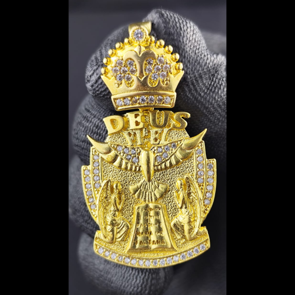 PINGENTE “DEUS É FIEL” CRAVEJADO 6 CM - 100% MOEDA ANTIGA - ENVIO IMEDIATO