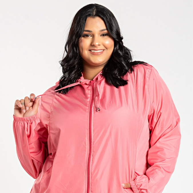 Jaqueta Feminina Plus Size G6 a G10 Corta Vento Poliéster Zíper Frontal Bolsos Laterais Capuz