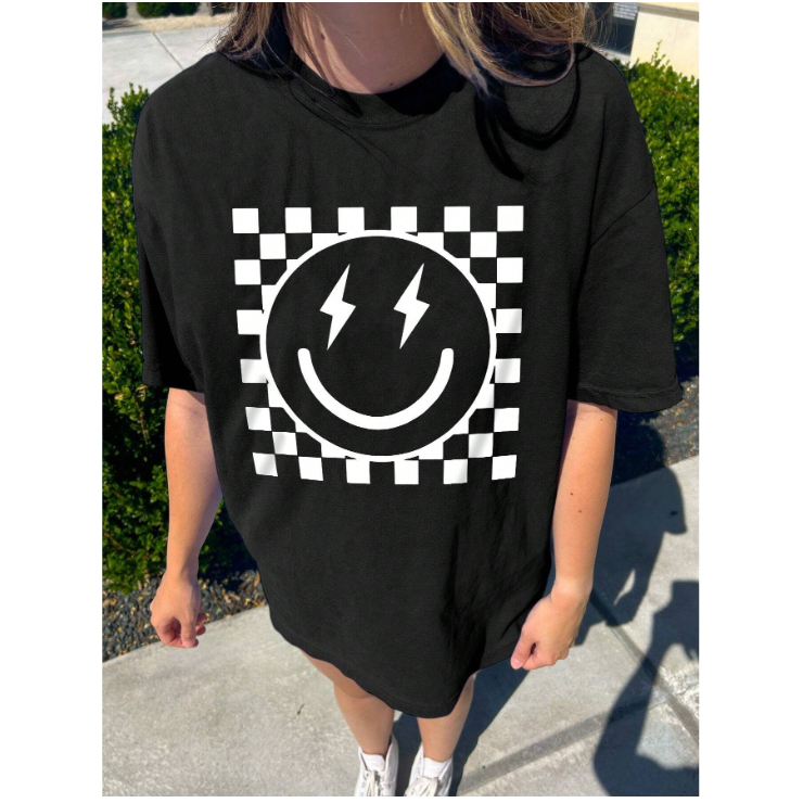 Camiseta Estilo Oversized Smile Aesthetic Corte Amplo E Folgado Streetwear Confortável Estiloso Unissex