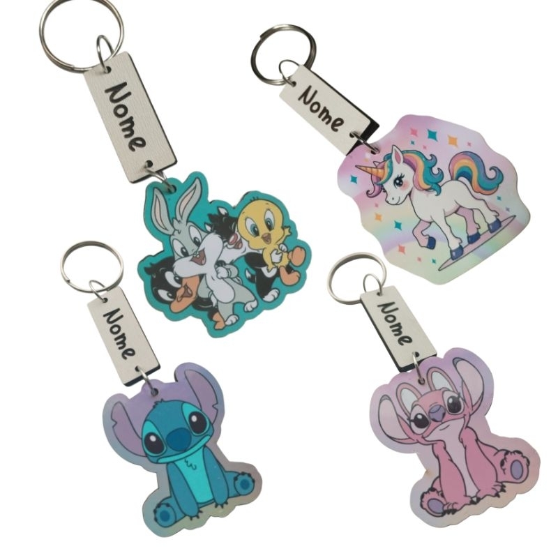 Kit de Chaveiros em MDF  adesivado com Personagens Animados Infantis