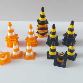 CONES MINIATUARA ESCALA 1:43, cone miniatura na escala de 1:43 feita em impressão 3d