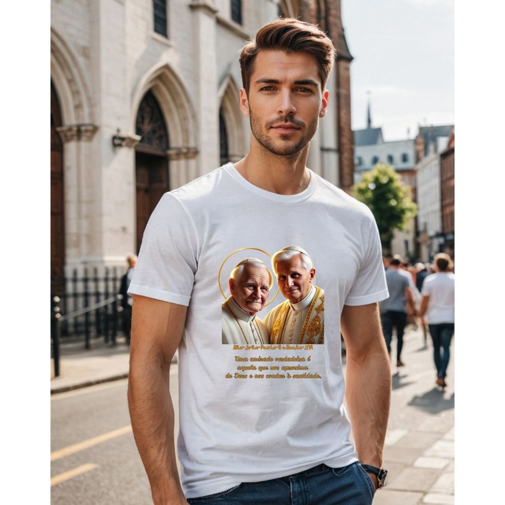 Camiseta Unissex Algodão Católica São João Paulo II e Papa Bento XVI - Amizade que te leva a Santidade - 2 ao G5