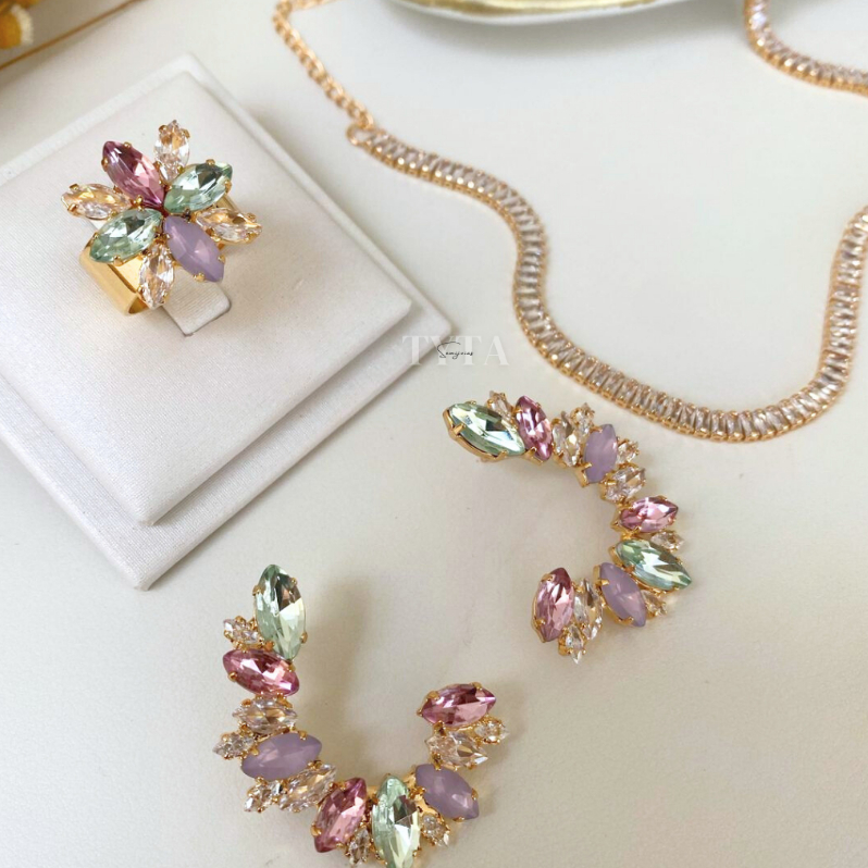 Brinco, anel e choker em zircônia com banho de ouro brinco rosa brinco lilás brinco menta serena choker zirconia em Oferta na Shopee