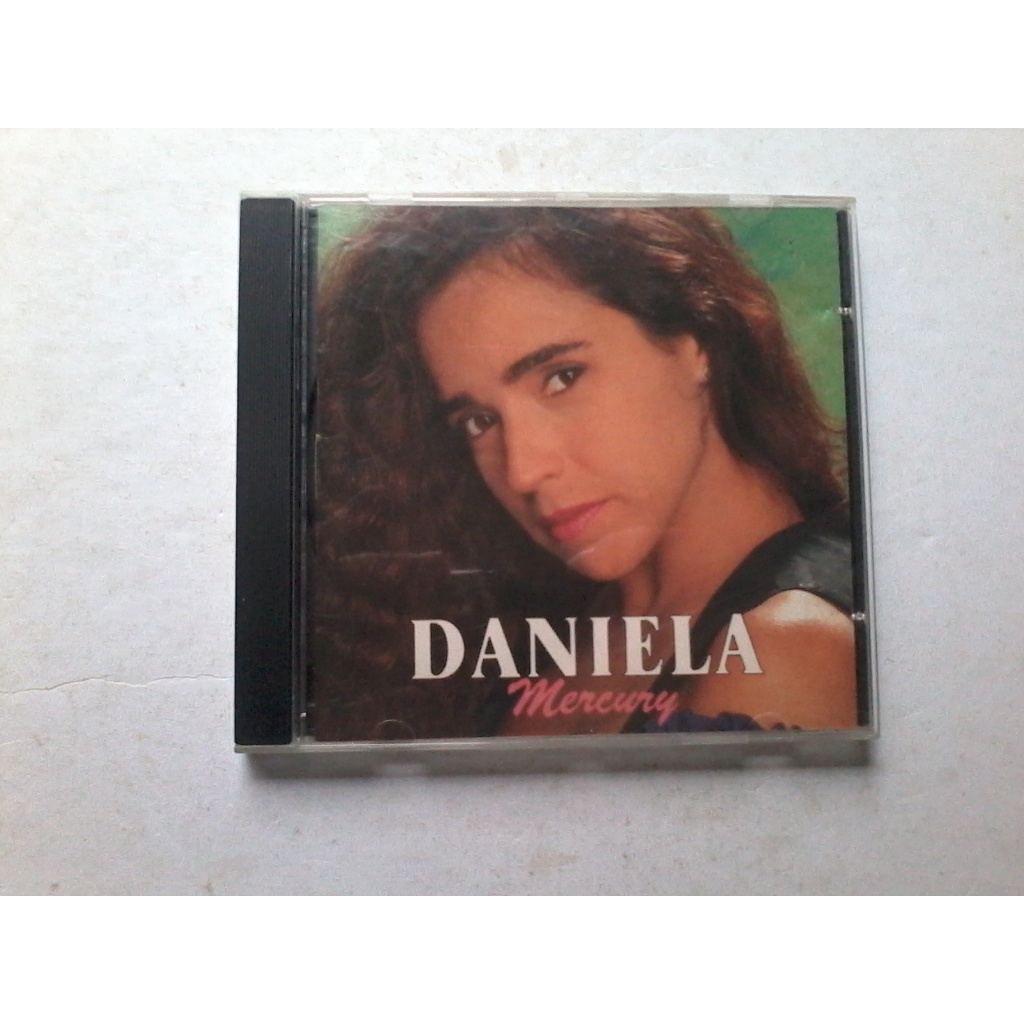 cd Daniela Mercury - incluindo os sucessos Swing da Cor e Menino do Pelô