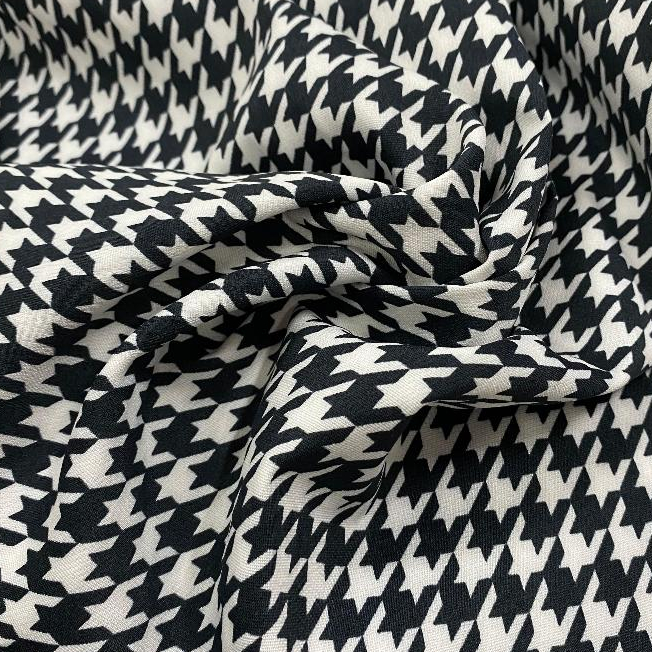 Tecido Alfaiataria Estampada Piedpoule 1 Metro (1,00x1,50)