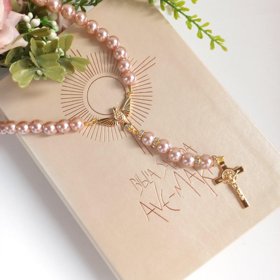 Terço Divino Espírito Santo em Oferta na Shopee