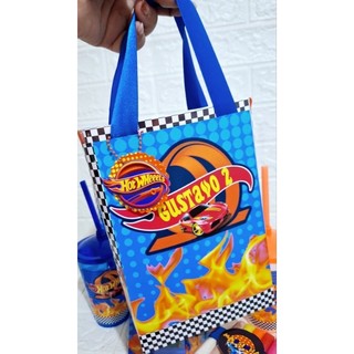 KIT SACOLINHAS HOTWHEELS/ LEMBRANCINHA DE ANIVERSARIO/ ALÇA DE CETIM/ TAG + CORRENTINHA