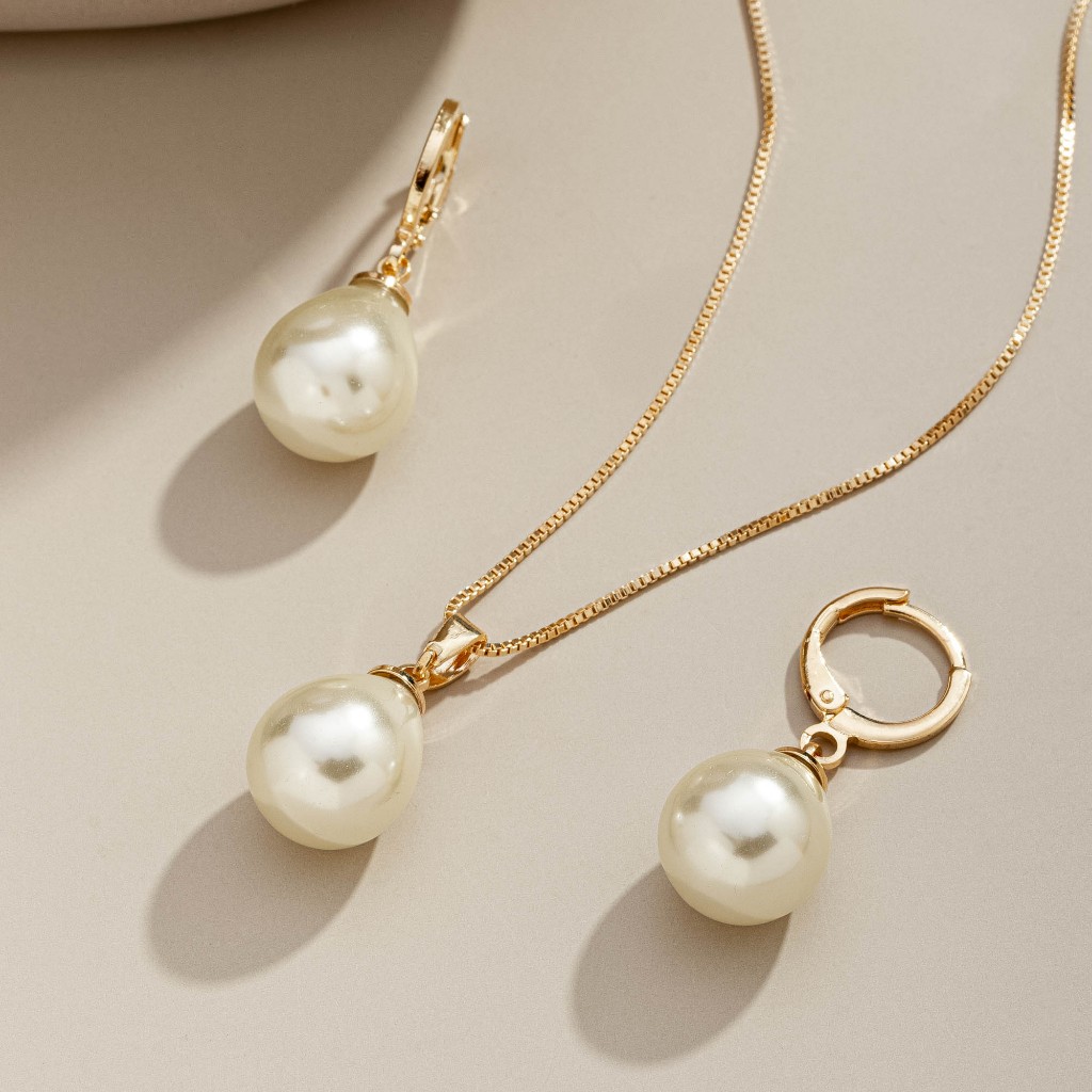 Conjunto Brinco e Colar Gota Pérola Banhado Ouro 18K