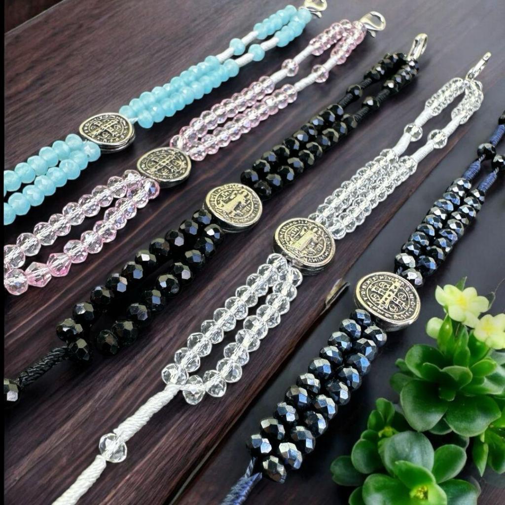 Terço de Pulso Cristal São Bento Diversas Cores Pulseira Novidade em Oferta na Shopee