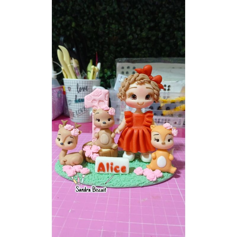 Vela personalizada em biscuit bosque encantado