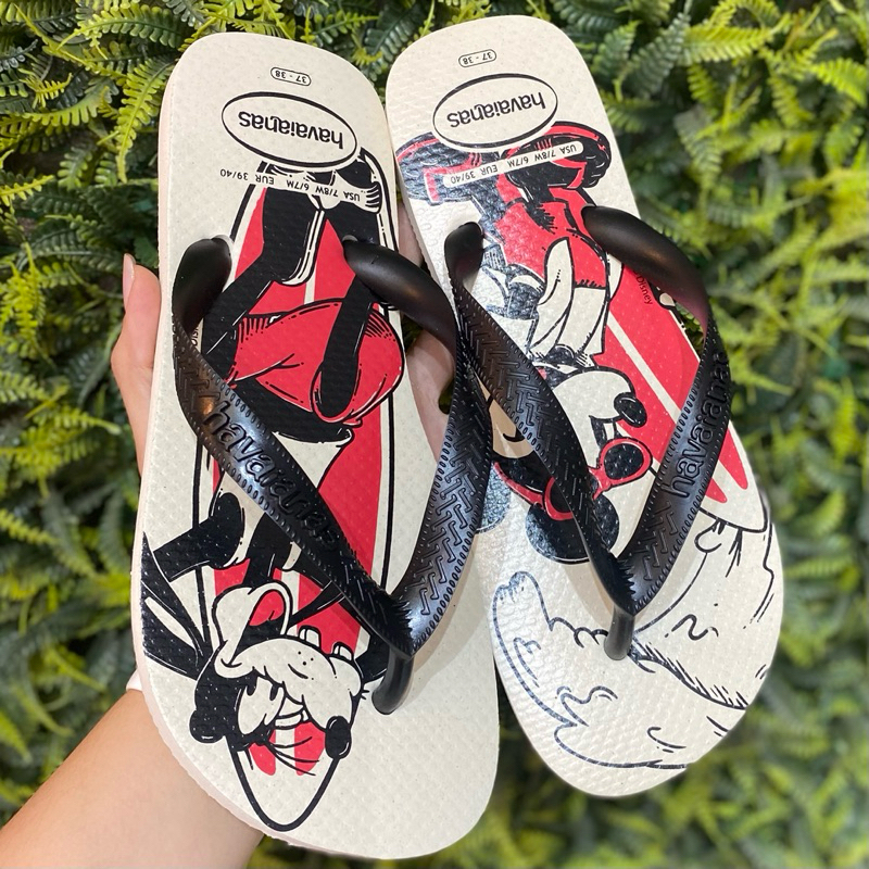 Havaianas Chinelo Top Disney Infantil Pateta e Mickey Bege Palha