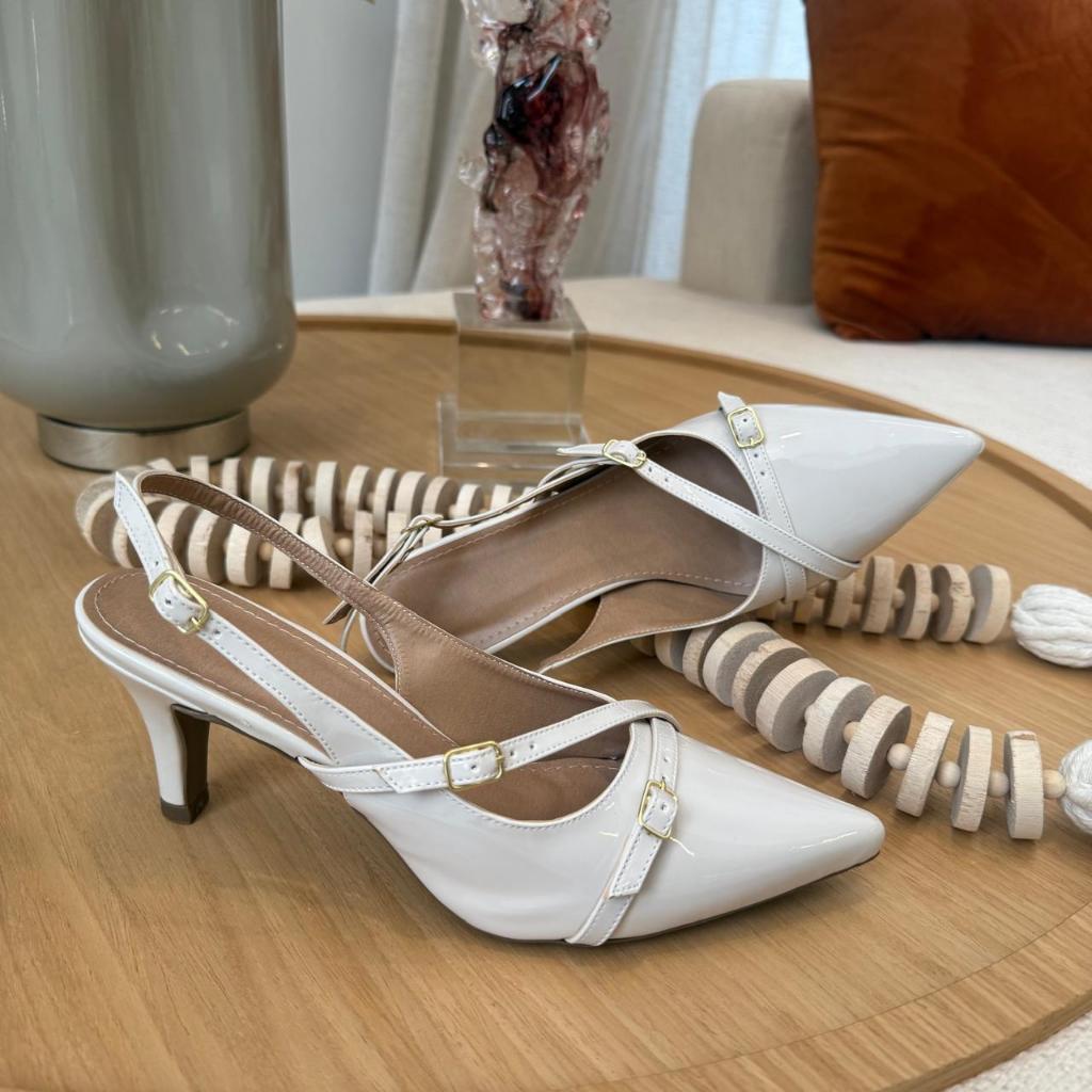 Sapato Feminino Scarpin Social Slingback Bico Fino Salto Fino Baixo Fivelas Napa Leve Conf...