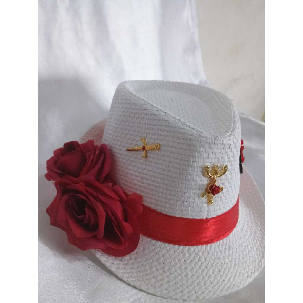 Chapéu de Pomba Gira Luxo  com Rosas, Leque , Tridente e Punhal Linha Luxo em Material Palha.