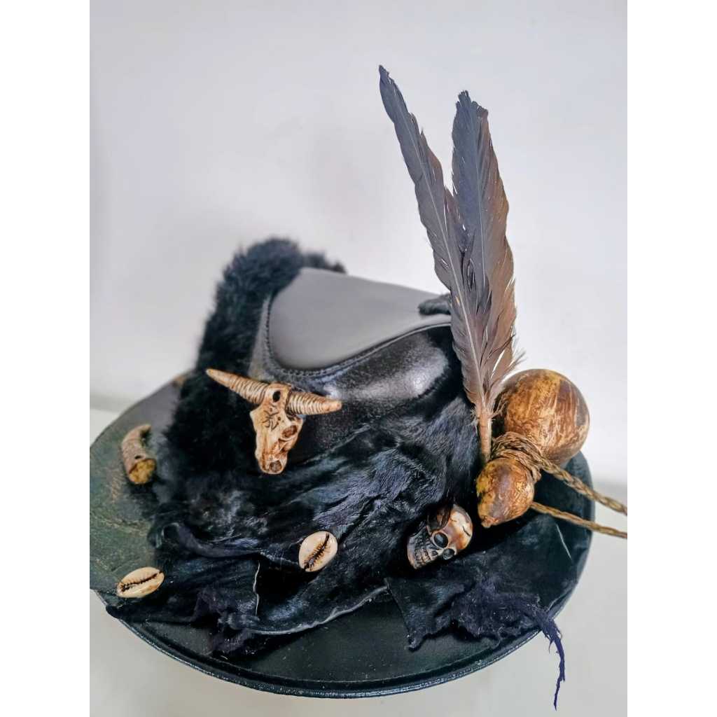 Chapéu de Exu personalizado Customizado Couro Legitimo, Adereços Dente, Pele, Cabeça de Boi e Buzios em Oferta na Shopee