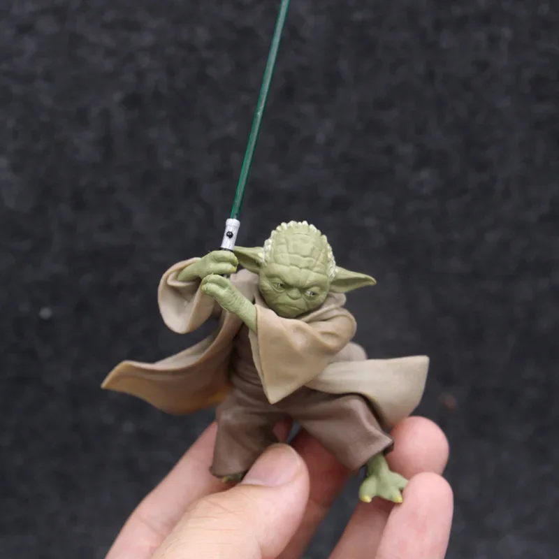 Boneco Mestre Yoda Jedi Action Figure Star Wars 8cm Colecionavel Enfeite Decoração Enfeite Geek Jedi Mandalorianos