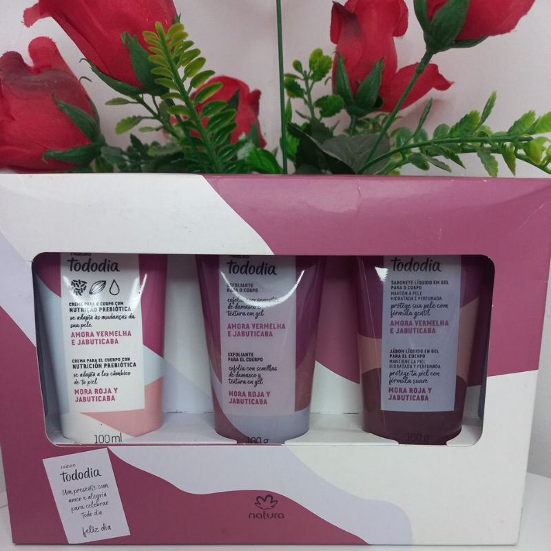 Kit Natura Tododia Amora vermelha e jabuticaba