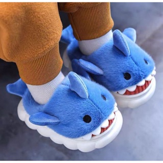 Pantufa Tubarão Desenho Animado Infantil Menina Menino Antiderrapante Peluciado Confortável em Oferta na Shopee