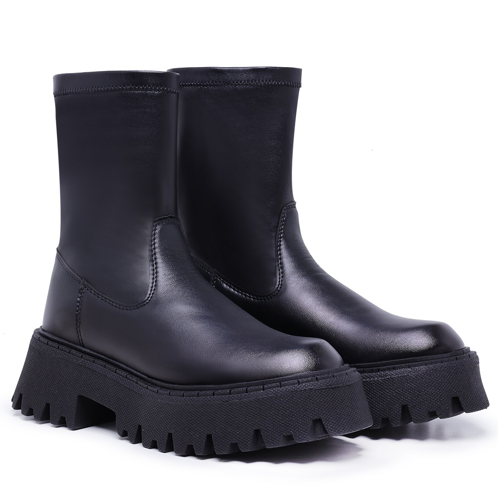 Bota Feminina Salto Tratorado Conforto Preto Improvizzo