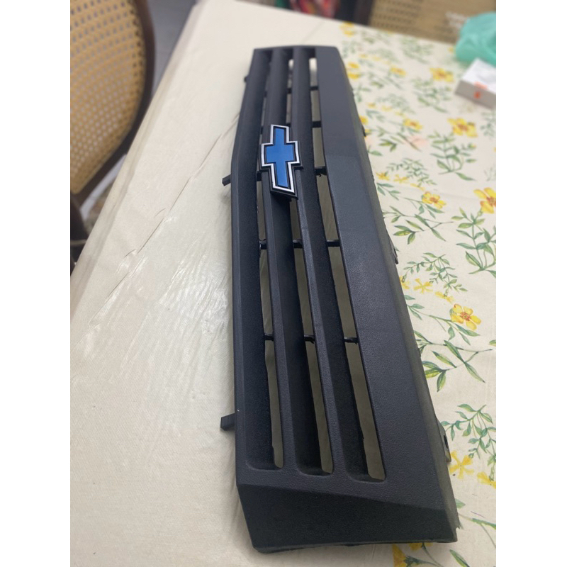 grade / gravata / Emblema chevette ( Marca GM) . envio todo Brasil