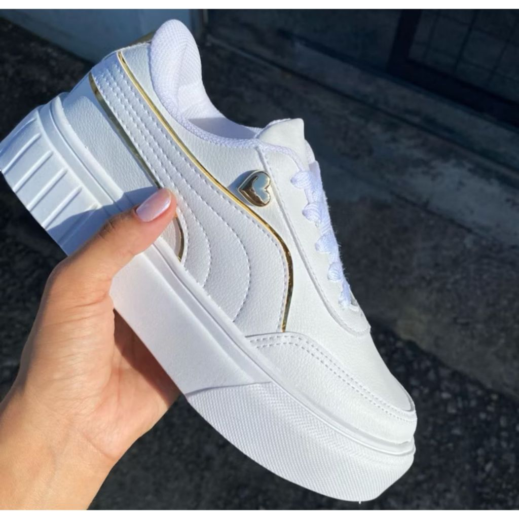 Tênis Feminino Casual tênis Feminino Lançamento Coração têni leve macio COMPRE JÁ COM ENVI...