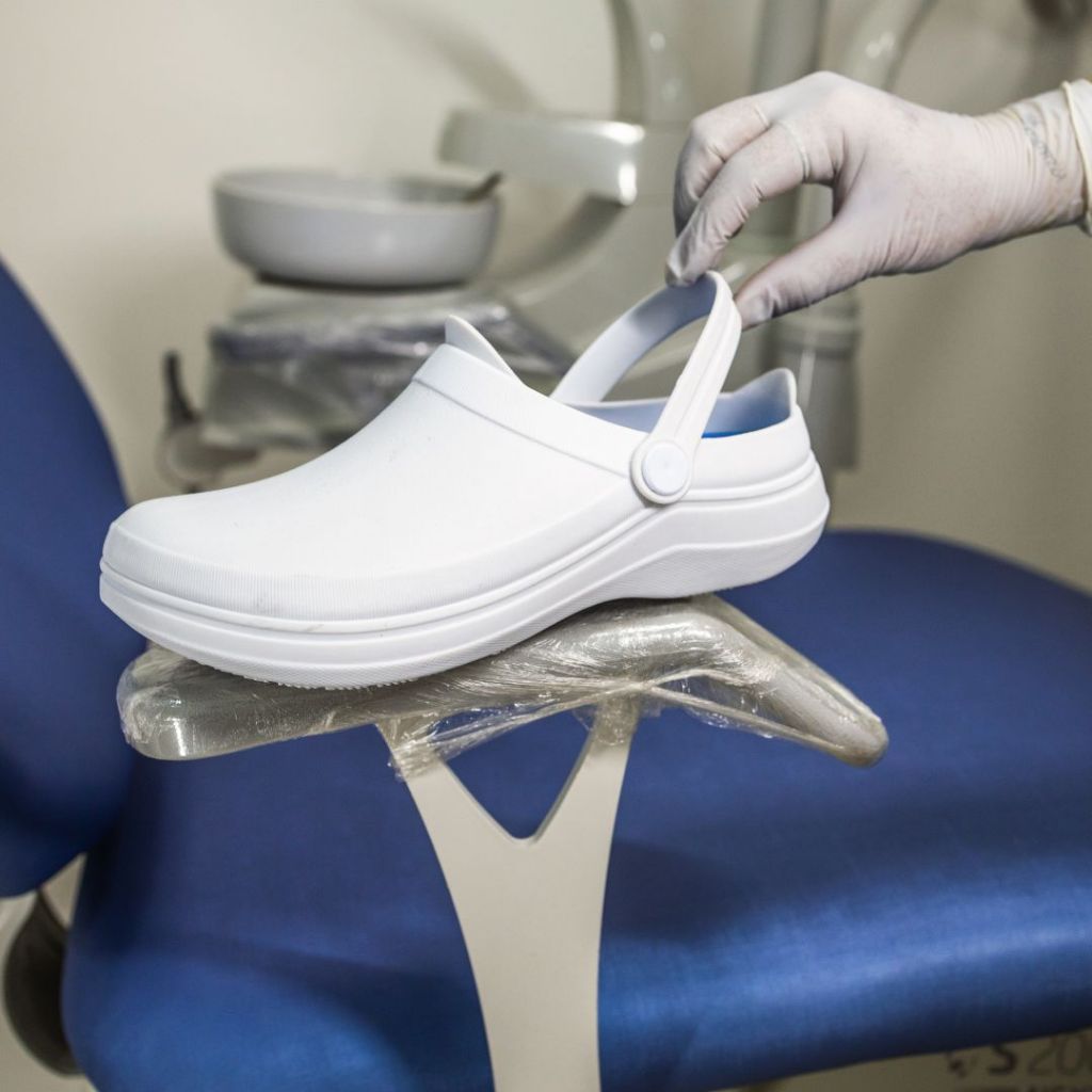 Sapato Tênis Babuche Profissional Boa Onda Palmilha Confort Borracha Trabalho Enfermagem Clínicas Hospital em Oferta na Shopee