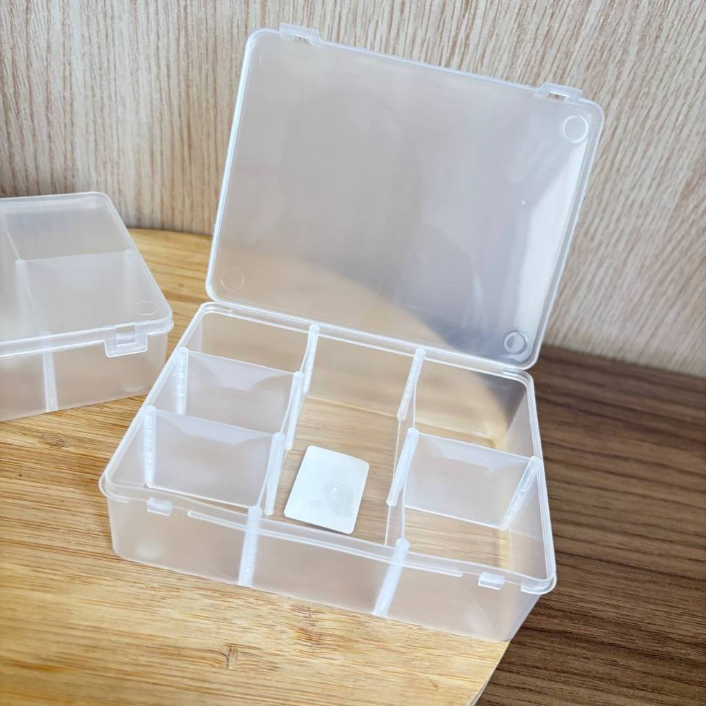 Caixa com 6 divisórias, tamanho 12x9.2x3,5cm - apliques, lembrancinha, festa personalizada