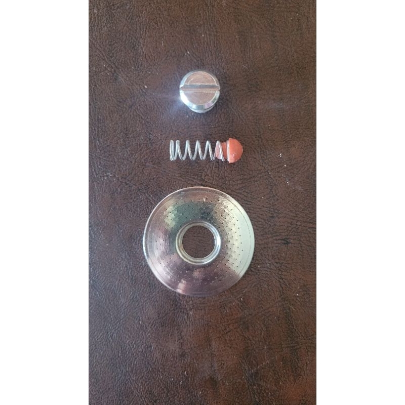 kit parafuso, filtro superior,  mola e borracha cafeteira C-08 Mondial