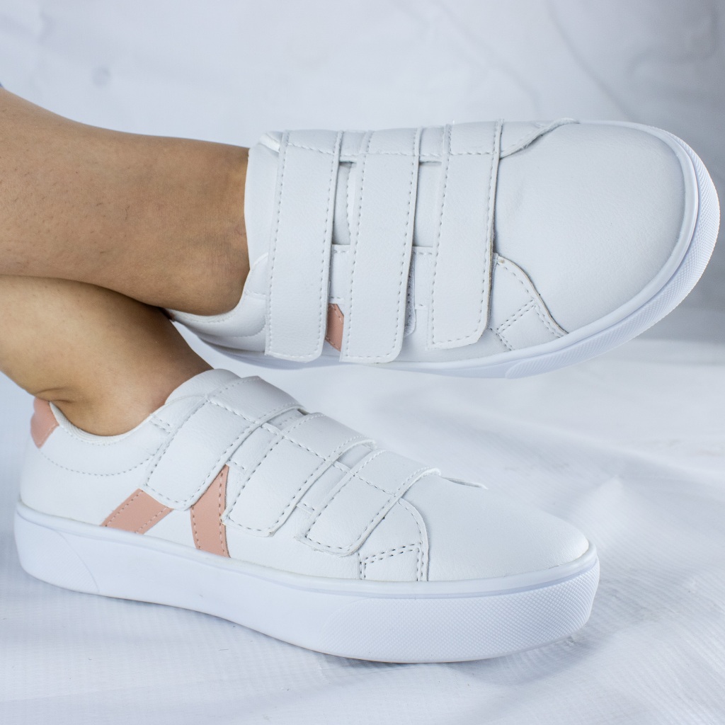 Detalhes do Tênis Feminino com Fechamento em Velcro Calce Fácil