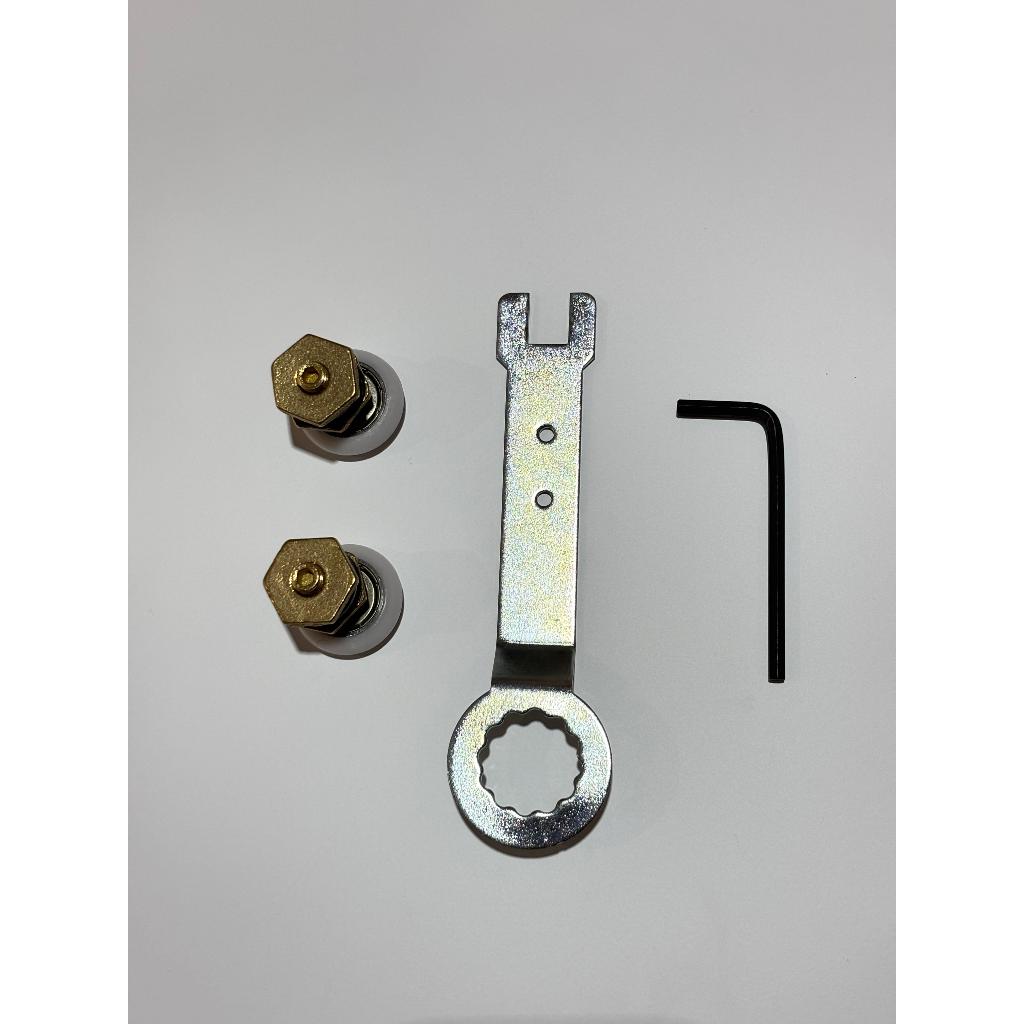 02 Roldanas mais 2 chaves para Manutenção de Box de Vidro Porta ou Janela 8mm e 10mm em Oferta na Shopee