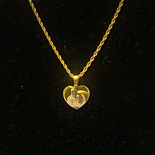 Corrente com Pingente de Coração Dourado com foto Ultra Realista Inox