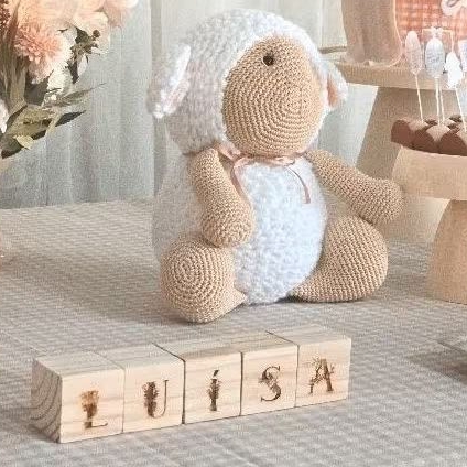 Cubos personalizados com nome