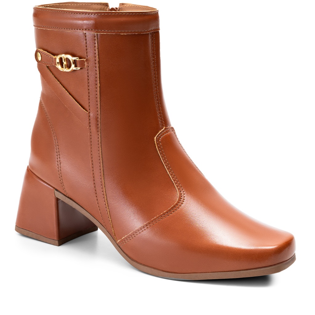 Bota Feminina Lumiss Detalhe Metal Cano Curto Salto Bloco Baixo Caramelo em Oferta na Shopee