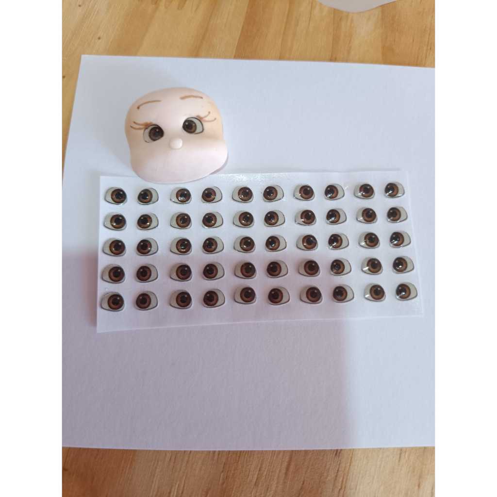 Cartela Olhinhos Comestíveis de Gelatina Branca de Neve Pequeno - OG1045 em Oferta na Shopee