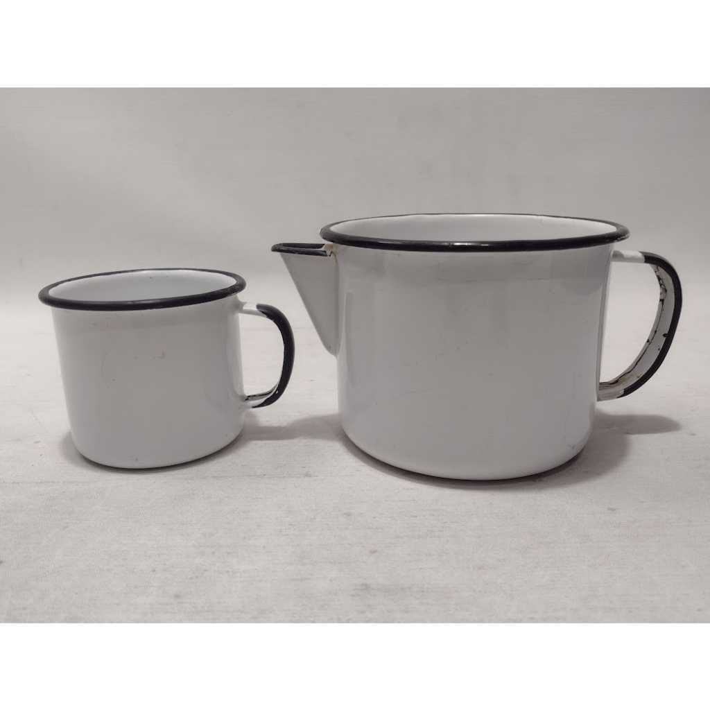 Leiteira Antiga E Caneca Agata