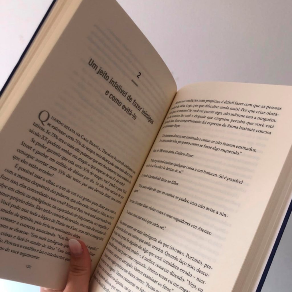 Livros Como Fazer Amigos e Influenciar Pessoas + Manual de Persuasão do FBI + Como Convencer Alguém