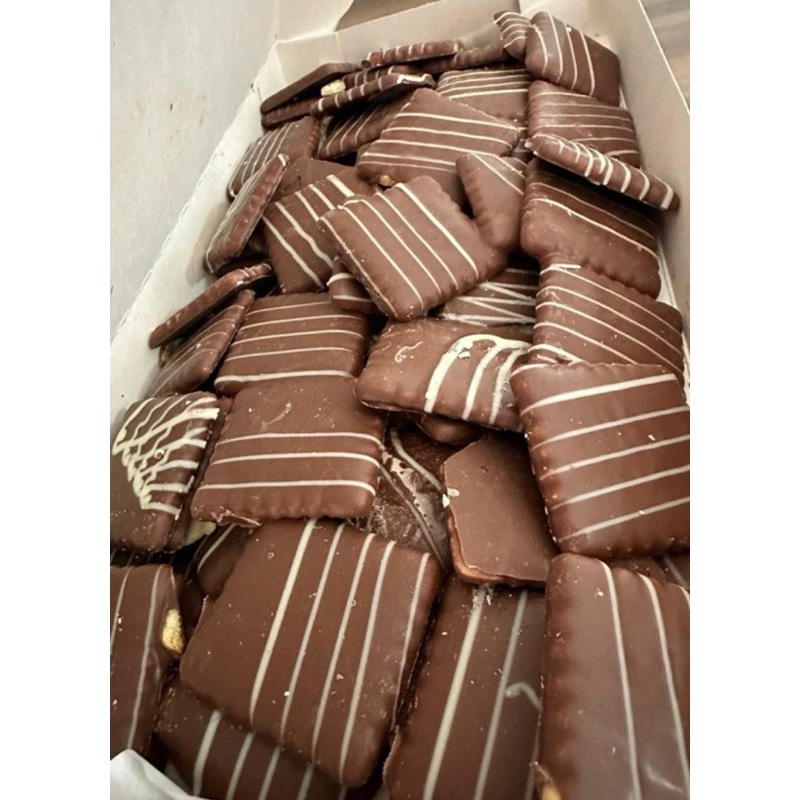 Biscoito coberto com chocolate leite 750g