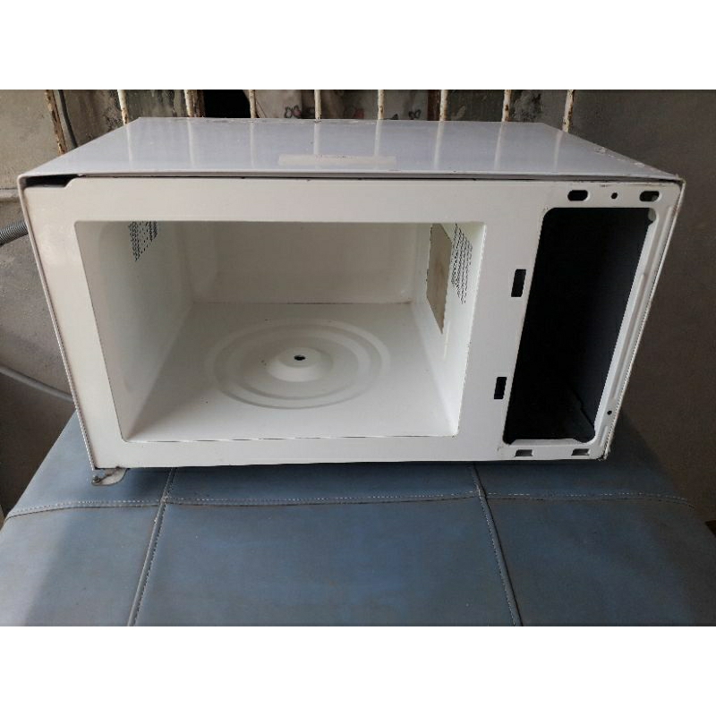 Gabinete do microondas eletrolux mef33 usado