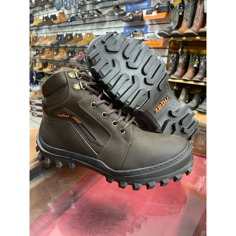 Bota Coturno tratorada Zebu em couro masculina graxo