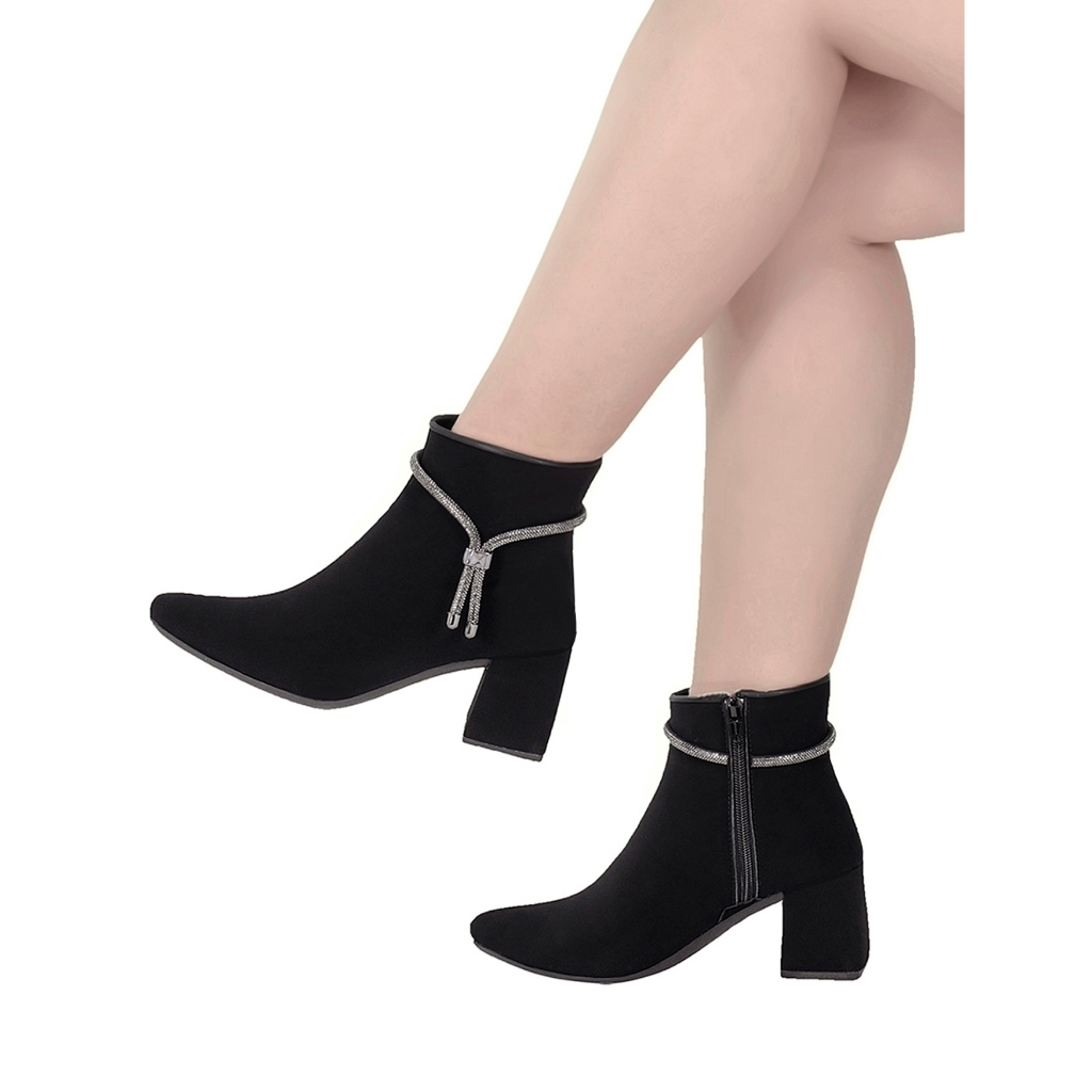 Bota Feminina Bico Fino Salto Cano Curto Shekinah Enfeite Strass Detalhe Confortável Ziper em Oferta na Shopee