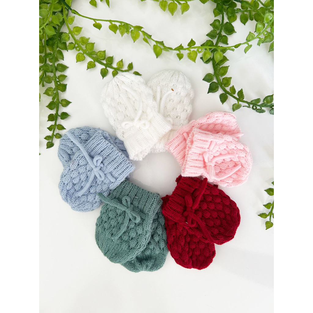 Luva para Bebê RN (par) maternidade em tricô Promoção !!! Luva para Bebê RN (par) maternidade em tricô Promoção !!!