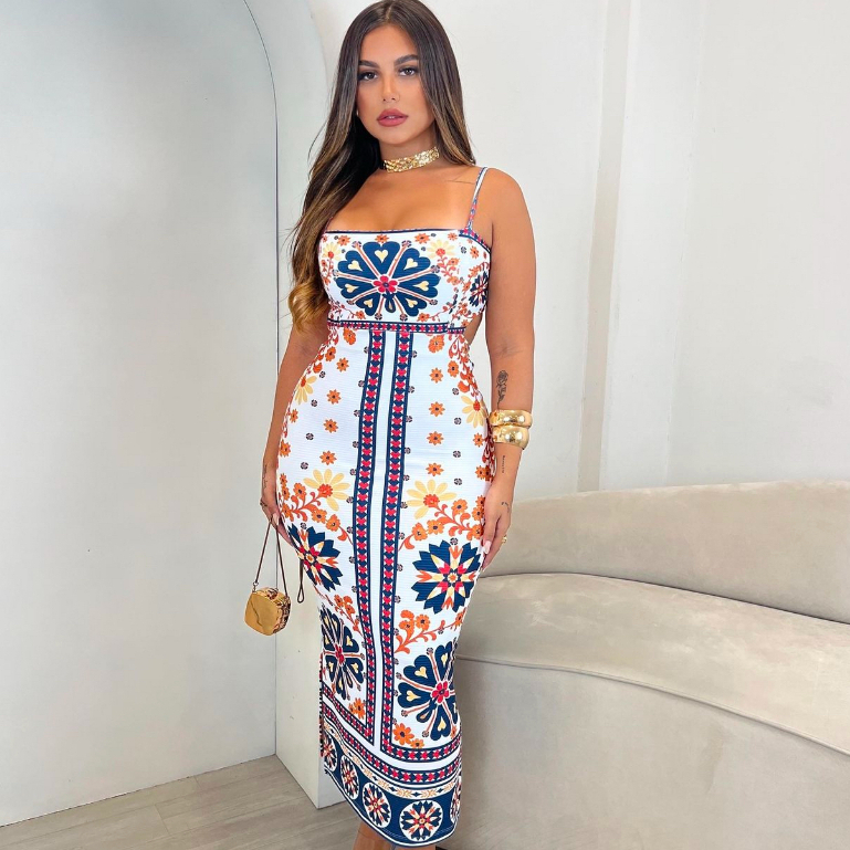 Vestido Farm Midi Canelado na Black Friday 2025 | BuscaProdutos