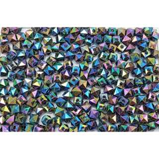 Pedraria miçanga cristal cubo quadrado dadinho acrilico 8mm, 500g Cores irisado artesanato em Oferta na Shopee