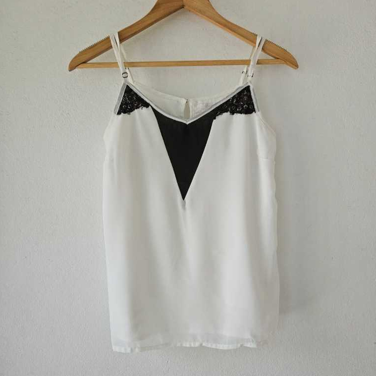 [BRECHÓ] Blusa de Alcinha Lab Tamanho P Branca e Preto