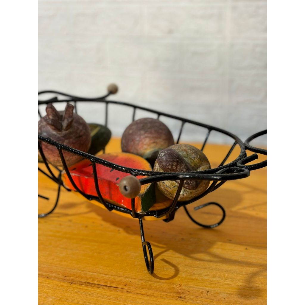 Fruteira Oval Rústica De Mesa E Bancada Em Ferro e Madeira Organizador Para Frutas  Promoção