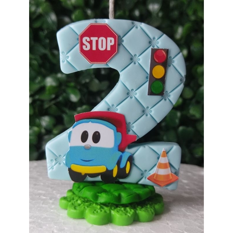 Vela de aniversário tema caminhão /Léo O Caminhão/Topo de bolo/Decoração festa/vela biscuit