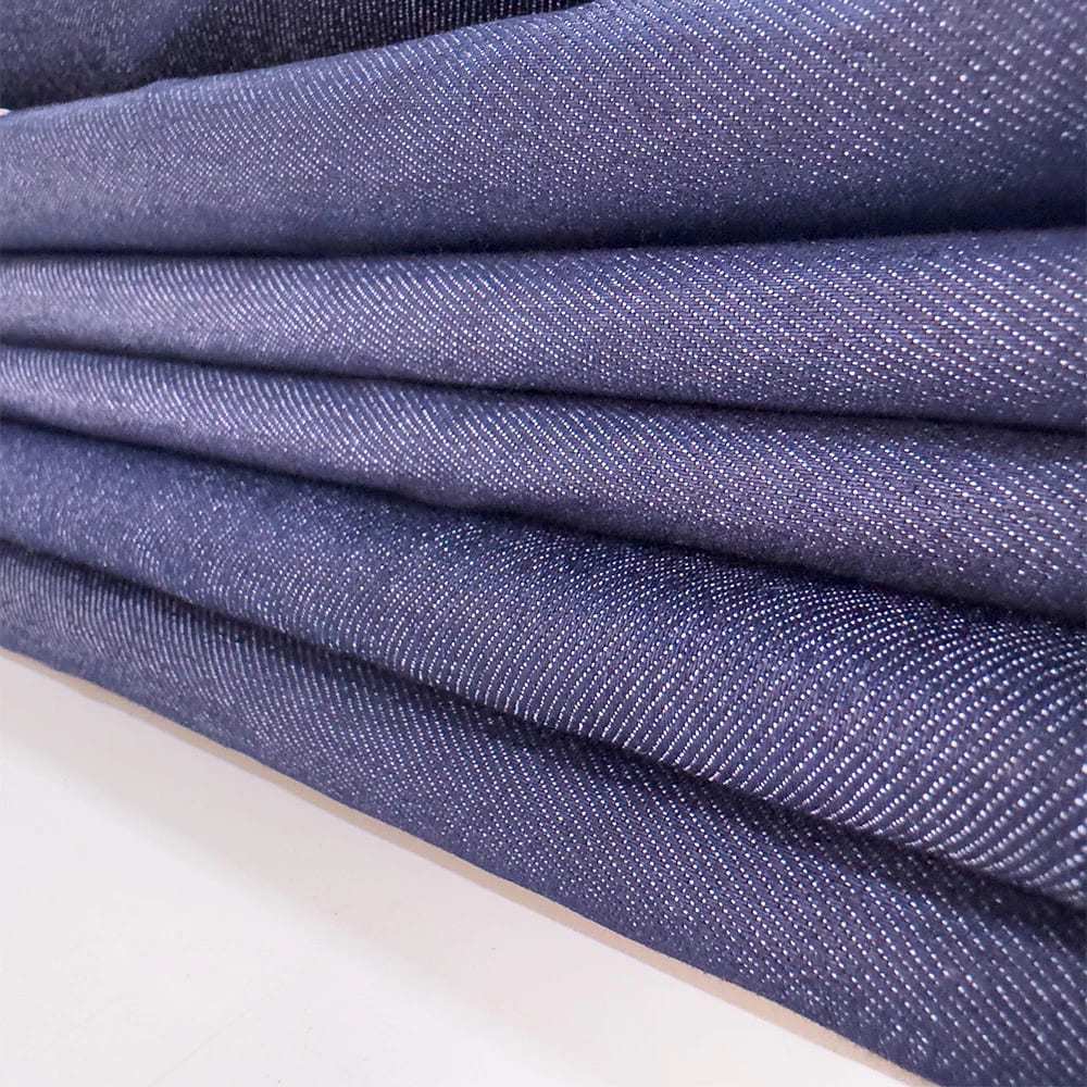 Kit 3 kilos retalho de jeans com ELASTANO para Tapetes, Patchwork, Roupas e Artesantos em Geral