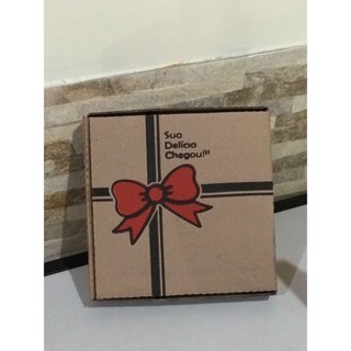 CAIXA DE SALGADO 25 cm PARDA ( 25 unidades ) LAÇO VERMELHA e PRETO em Oferta na Shopee