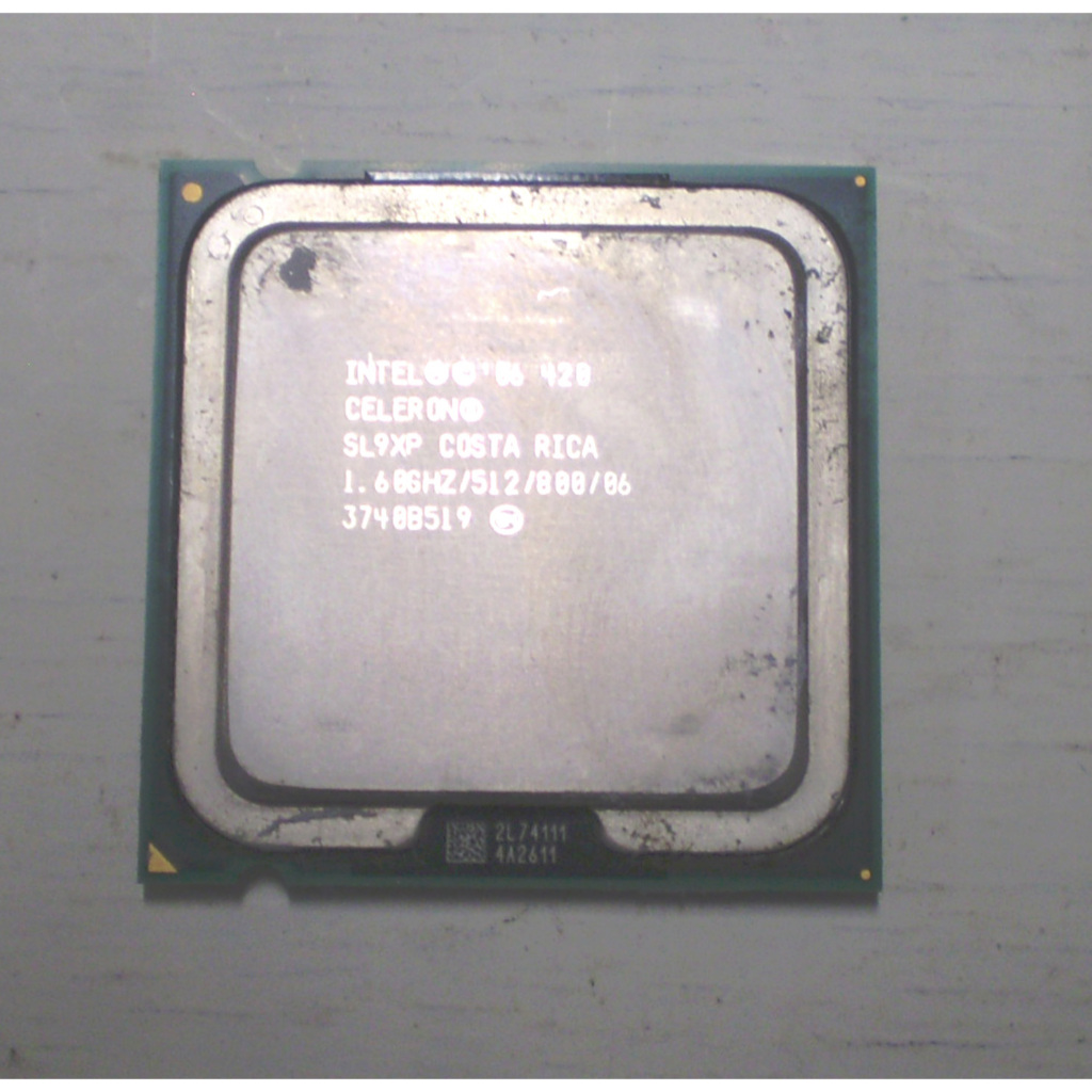 Dois precessadores antigos Intel.- Cód. 373 -